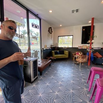 La Bodega Garden Café - Cute interior, friendly and fast service! - Coffee & Tea Near Me - Azusa, California