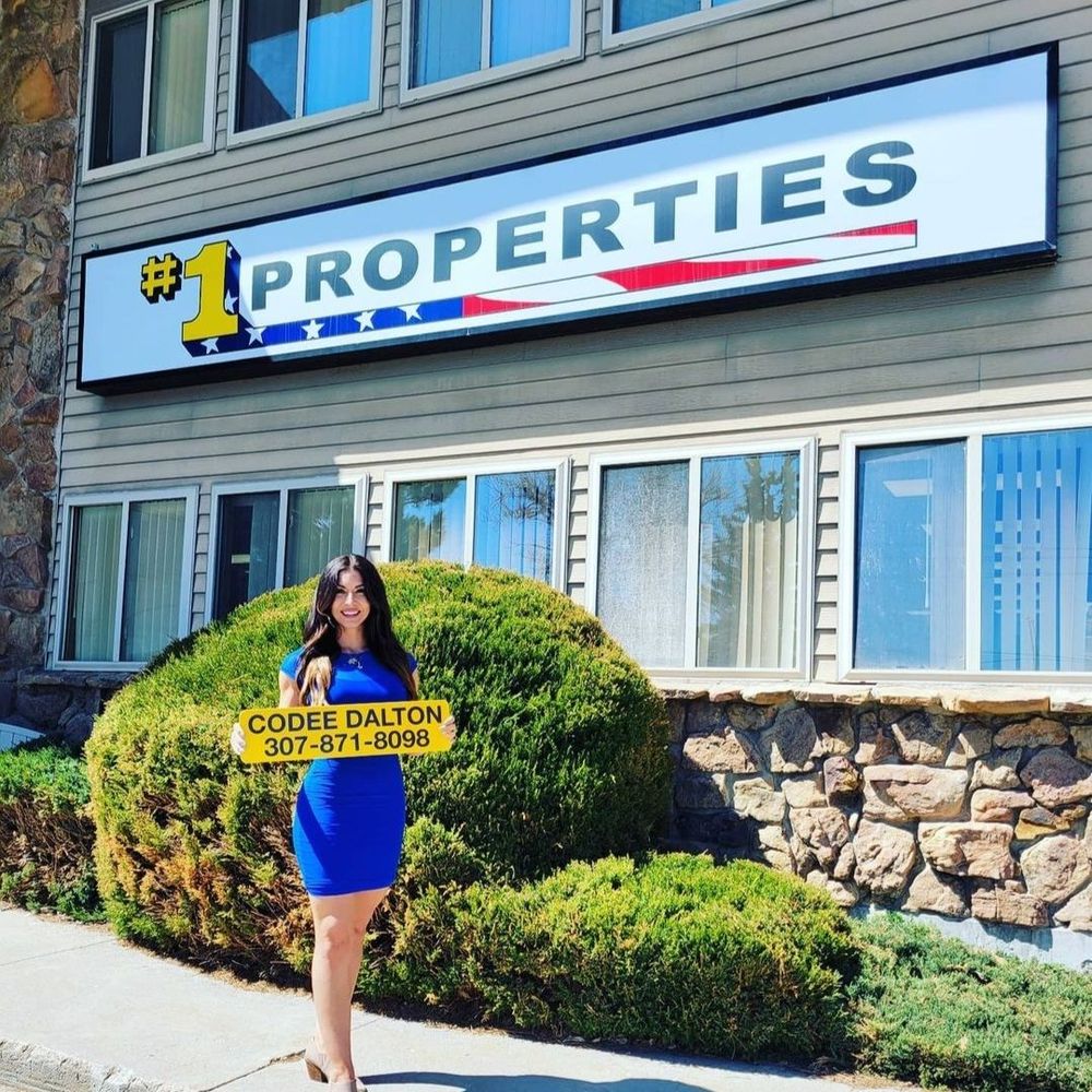 1 PROPERTIES Updated September 2024 1660 Dell Range Blvd, Cheyenne, Wyoming Commercial