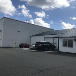 Robertson Repair - Building