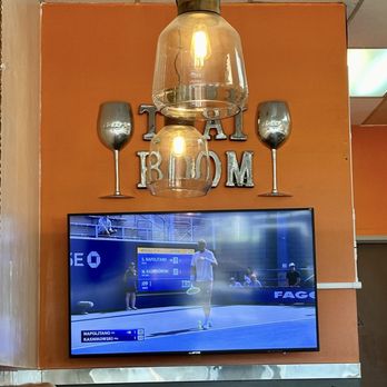 Thai Boom - Ambiance - Thai Near Me - Beverly Hills, California