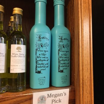 Old World Market - bottles of olive oil and vinegar - Specialty Food Near Me - Valparaiso, Indiana Old World Market - bottles of olive oil and vinegar - Specialty Food Near Me - Valparaiso, Indiana
