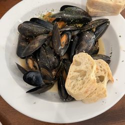 Lake House Tavern