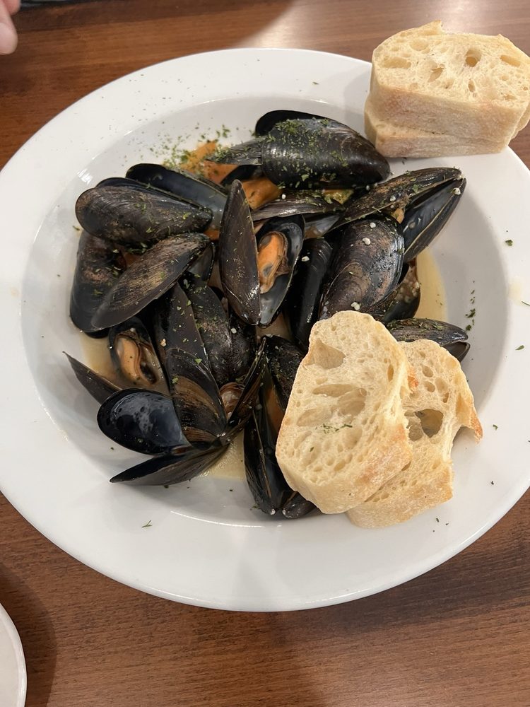 Food from Lake House Tavern