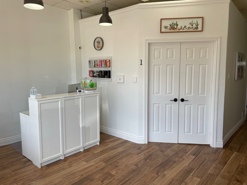 LANE FIFTEEN TAN STUDIO Updated August 2024 60 North Centre Road