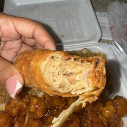 Peking Place - Egg roll