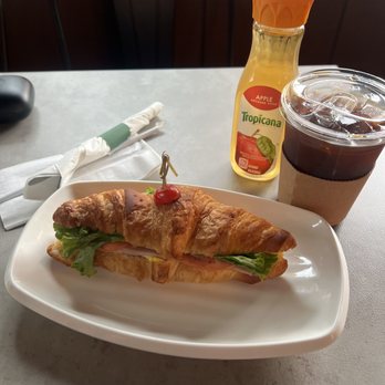 Bon Cafe Et Restaurant - Egg salad croissant - Cafes Near Me - Sunnyside, New York