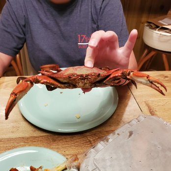 Crab Bag - Crabs. $30 (ish) for dozen medium crabs. Kid's dad said they were good. He said he thinks they gave him a couple extra. - Seafood Near Me - Ocean City, Maryland Crab Bag - Crabs. $30 (ish) for dozen medium crabs. Kid's dad said they were good. He said he thinks they gave him a couple extra. - Seafood Near Me - Ocean City, Maryland