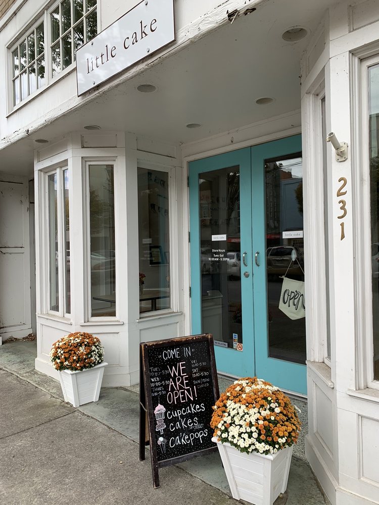LITTLE CAKE 33 Photos & 17 Reviews 231 Broad St, Kingsport