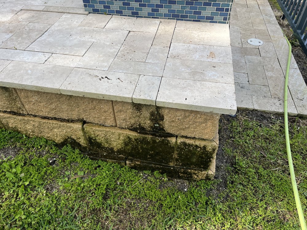 Slide of R N R Pressure Cleaning and Roof Washing