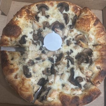 2 Brother's Pizza - Small Fettuccine Alfredo with Chicken - Pizza Near Me - Riverside, California 2 Brother's Pizza - Small Fettuccine Alfredo with Chicken - Pizza Near Me - Riverside, California