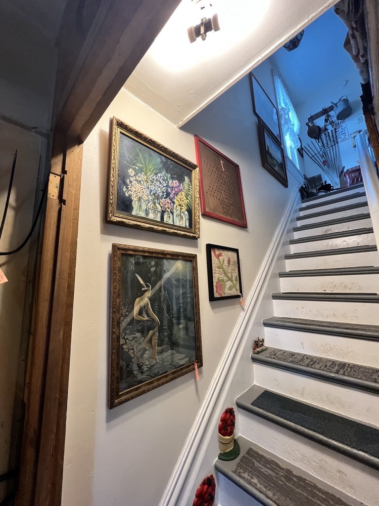 RED BOOT ANTIQUES Updated September 2024 905 W Main St, Monongahela, Pennsylvania Antiques