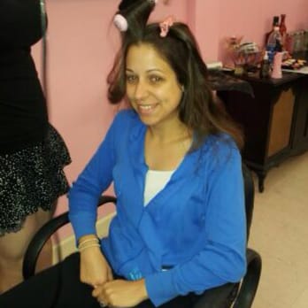 Hidden Hairpin - Cyndi hard at work - Hair Salons Near Me - San Pedro, California
