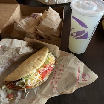 Taco Bell - Chalupa meal deal - Fast Food Near Me - Columbus, Nebraska Taco Bell - Chalupa meal deal - Fast Food Near Me - Columbus, Nebraska