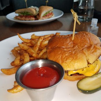 Thrive - Thrive Blend Burger with Fries - New American Near Me - Atlanta, Georgia
