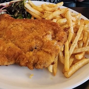 Retro Polish Restaurant - chicken cutlet - Polish Near Me - Brooklyn, New York