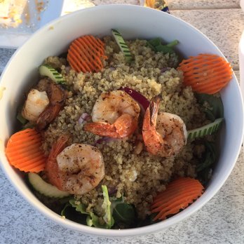 Harbor Crab - Kale and quinoa salad - American Near Me - Patchogue, New York