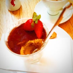 Den Cafe & Restoran - Tiramisu
