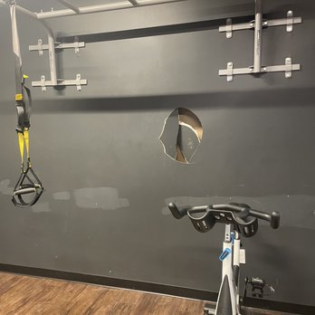The Alcove - Gym - Apartments Near Me - Las Vegas, Nevada The Alcove - Gym - Apartments Near Me - Las Vegas, Nevada