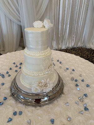 Antoine's Famous Cakes by null