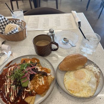 Almuerzo Café - Chilaquiles Embarazados, Cafe de Olla. Complimentary empanadas - Breakfast & Brunch Near Me - Tustin, California Almuerzo Café - Chilaquiles Embarazados, Cafe de Olla. Complimentary empanadas - Breakfast & Brunch Near Me - Tustin, California