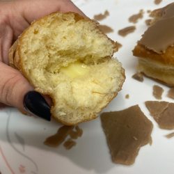 Heavenly Donuts - Filling doesn't even go half way into donut