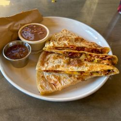 Le Buzz Caffe - Bacon & Chorizo Quesadilla