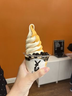 L'moon Creamery - Pasadena by null