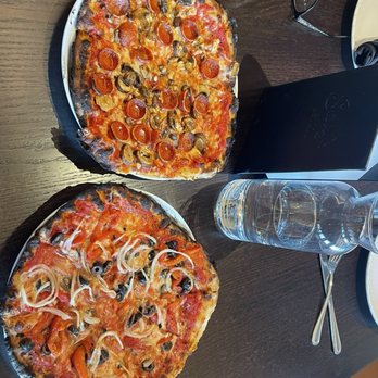 Sally's Apizza - garlic/pepperoni and onion/green pepper APizza's - Italian Near Me - Woburn, Massachusetts Sally's Apizza - garlic/pepperoni and onion/green pepper APizza's - Italian Near Me - Woburn, Massachusetts