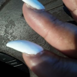 Horrible polish from this tech Horrible polish from this tech