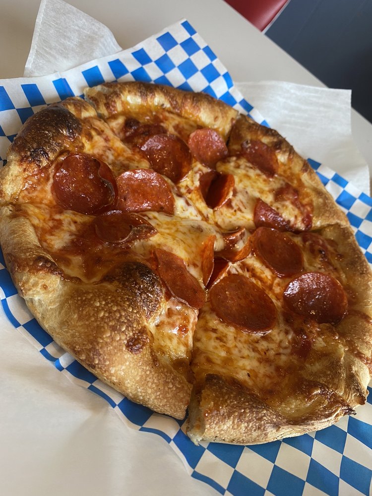 KINGSTON PIZZA CLOSED Updated August 2024 32 Reviews 7415 Post