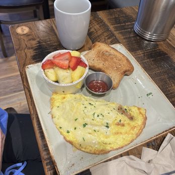 First Watch - Ham & Gruyere fruit side and toast - Breakfast & Brunch Near Me - Villanova, Pennsylvania First Watch - Ham & Gruyere fruit side and toast - Breakfast & Brunch Near Me - Villanova, Pennsylvania