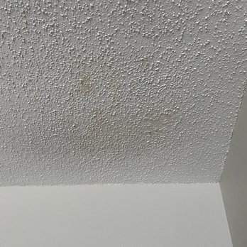 FirstKey Homes - "Newly renovated" ceiling turning color and leaking water - Property Management Near Me - Richardson, Texas FirstKey Homes - "Newly renovated" ceiling turning color and leaking water - Property Management Near Me - Richardson, Texas