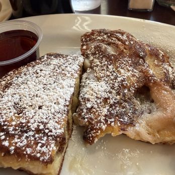 Silverback Breakfast & Cafe - Silverback French toast - Cafes Near Me - Vista, California Silverback Breakfast & Cafe - Silverback French toast - Cafes Near Me - Vista, California