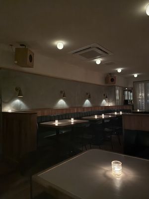 Bar Madonna by null