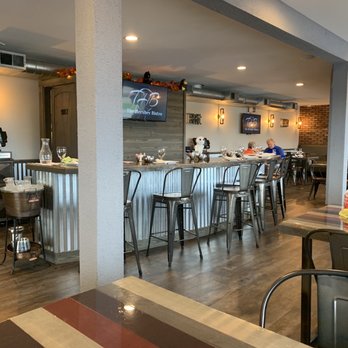 The Hershey Bistro - Dining area and coffee bar - Breakfast & Brunch Near Me - Elizabethtown, Pennsylvania