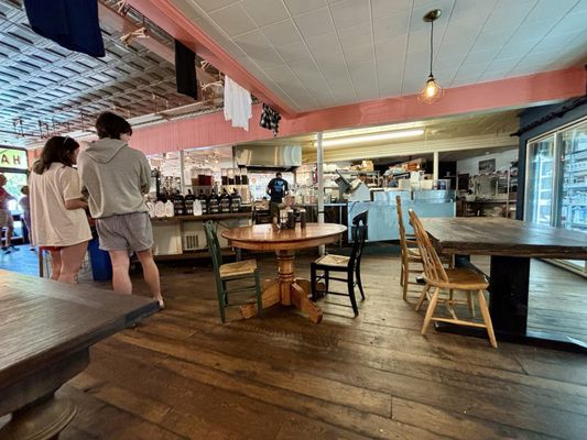 Harborview Market by null