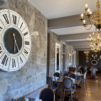 Flour Mill Scratch Kitchen Restaurant - Seating - Canadian (New) Near Me - Niagara Falls, Ontario