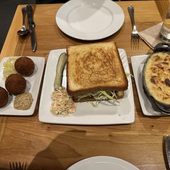 Cochon RESTAURANT - Fried Boudin Oyster & Bacon Sandwich Macaroni & Cheese Casserole - Cajun/Creole Near Me - New Orleans, Louisiana Cochon RESTAURANT - Fried Boudin Oyster & Bacon Sandwich Macaroni & Cheese Casserole - Cajun/Creole Near Me - New Orleans, Louisiana