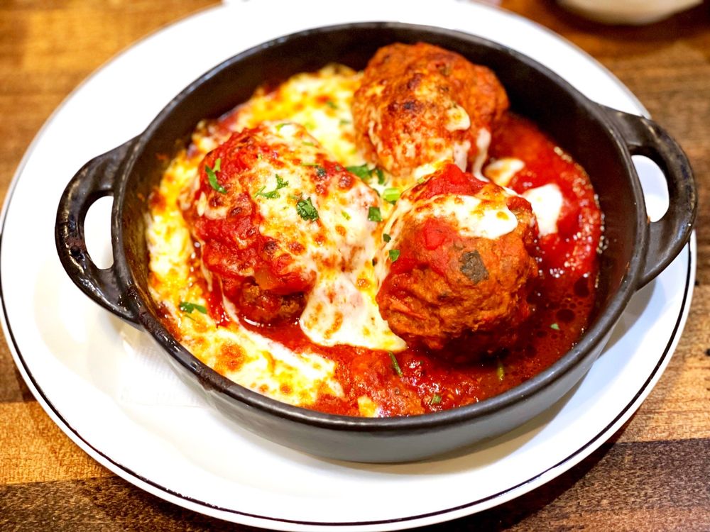 Maria's Italian Kitchen - Northridge