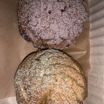 AlimamaTea - Cream puffs - Desserts Near Me - New York, New York