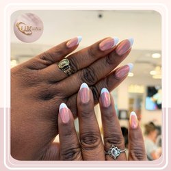 Lux Nails & Spa