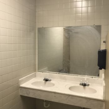Shell - Women's cloudy mirror - Gas Stations Near Me - Brinkley, Arkansas