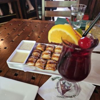 Shadowbrook - Apps and drinks - American Near Me - Capitola, California