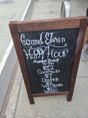 Grand Eleven by null