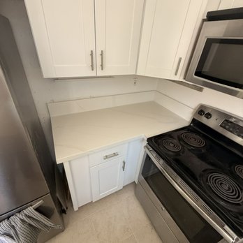 Medina Stone Pros - Same kitchen left side - Countertop Installation Near Me Medina Stone Pros - Same kitchen left side - Countertop Installation Near Me