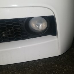 Burnt out fog light. Cheap aftermarket part Burnt out fog light. Cheap aftermarket part