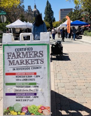 The Riverside Downtown Farmers Market by null