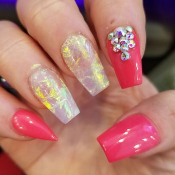 Lush Nails and Spa - Nail Salons Near Me - San Antonio, Texas