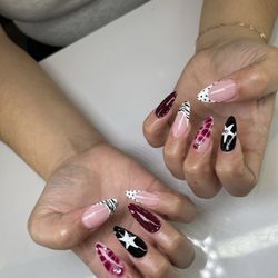 Blooming Nails & Spa