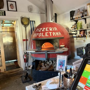 Lunetta Pizzeria - Pizza Near Me - Vashon, Washington
